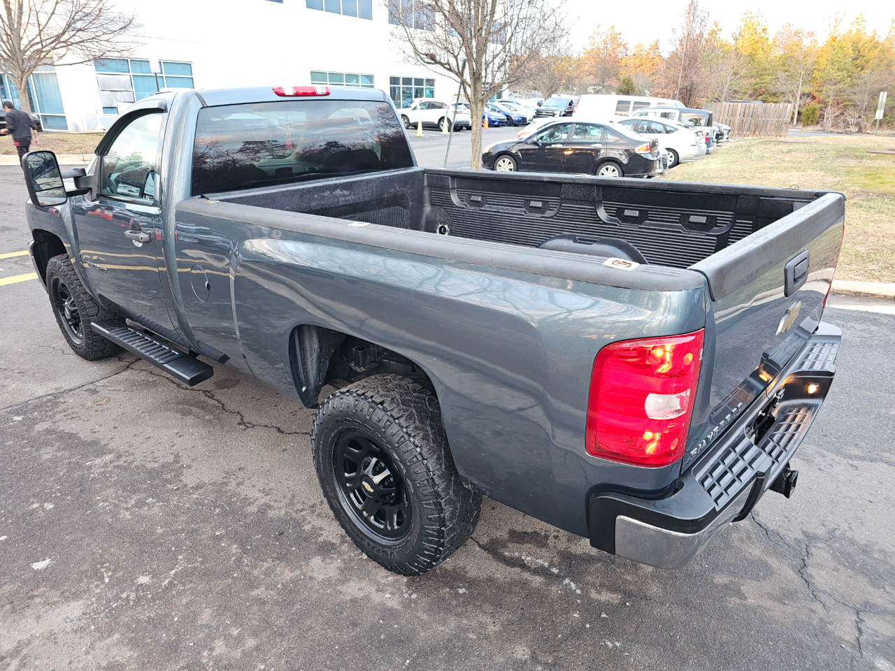 Chevrolet Silverado 3500HD Work Truck Long Box 4WD 2011