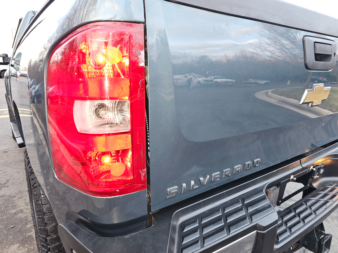 Chevrolet Silverado 3500HD Work Truck Long Box 4WD 2011