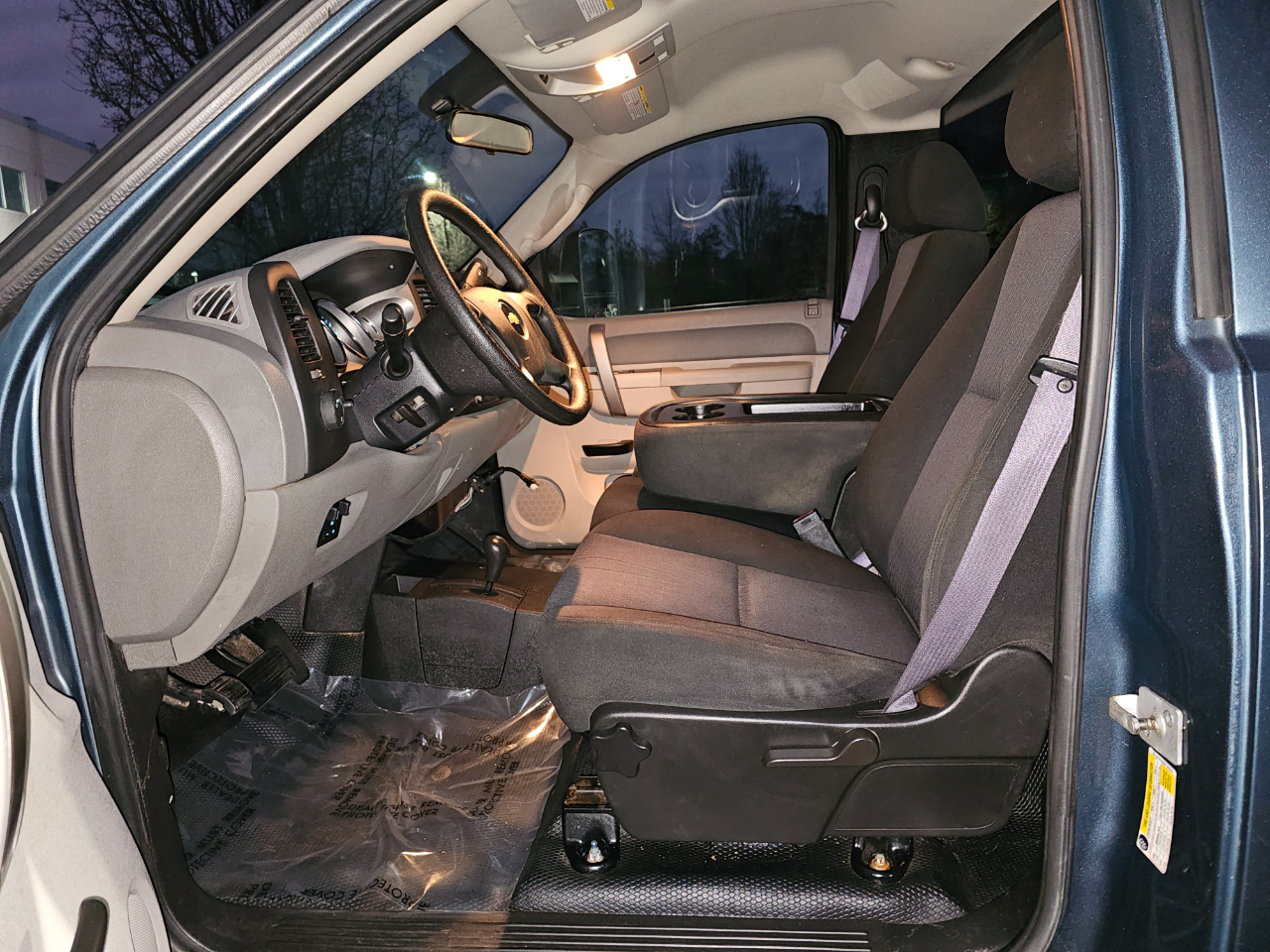 Chevrolet Silverado 3500HD Work Truck Long Box 4WD 2011