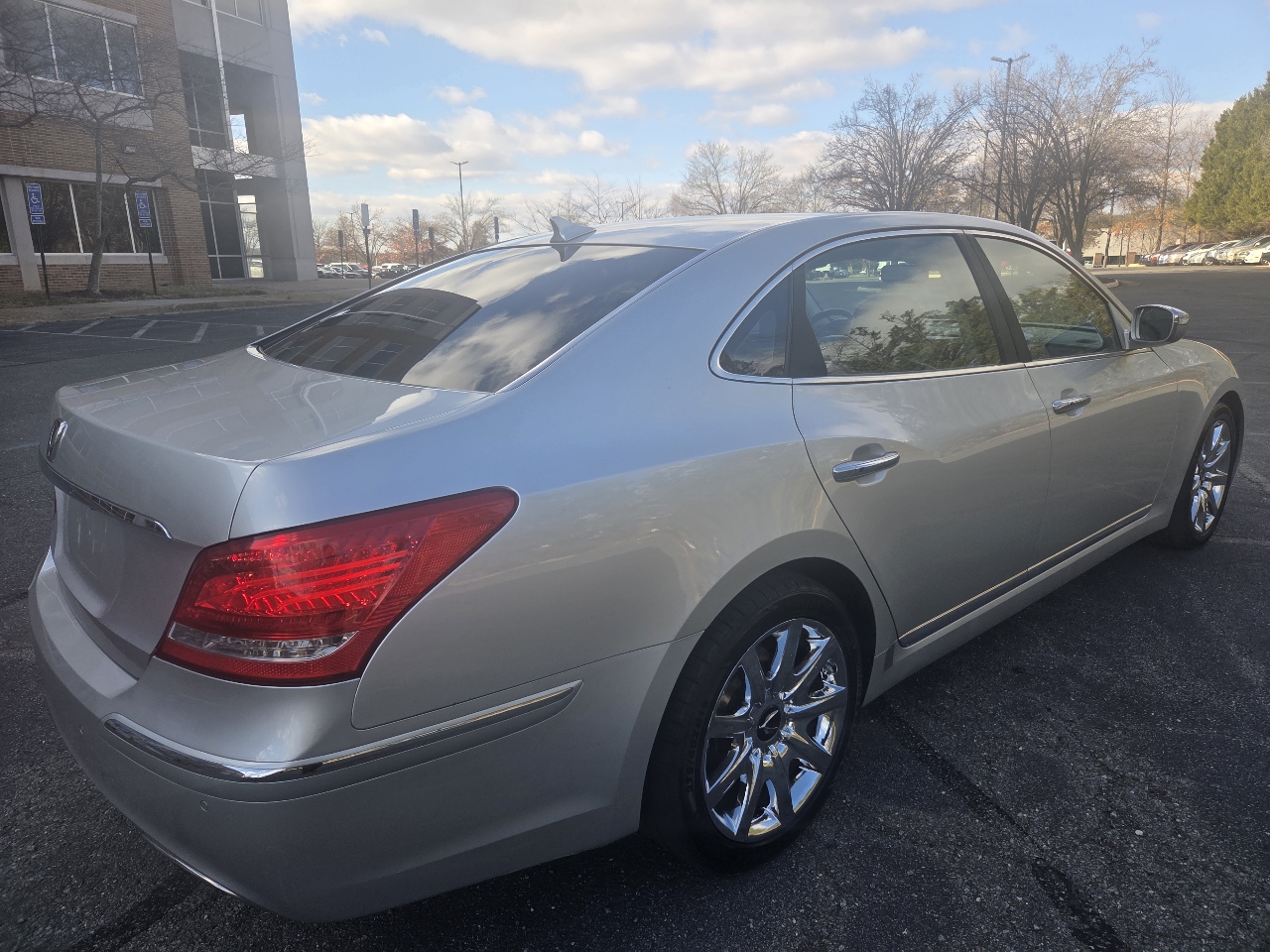 Hyundai Equus Ultimate 2013