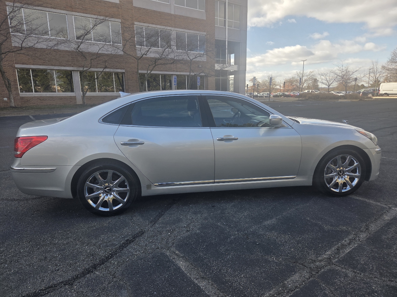 Hyundai Equus Ultimate 2013