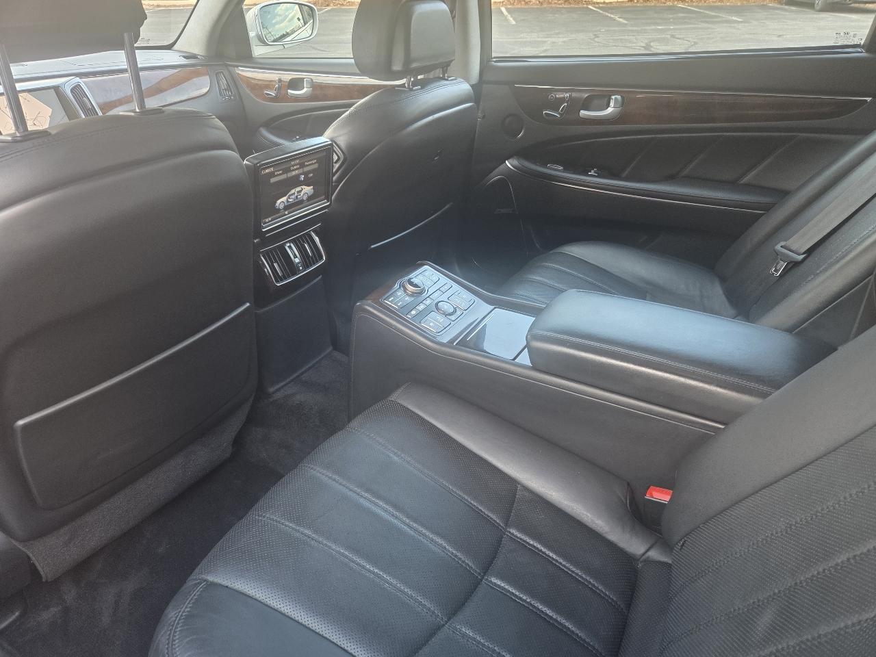 Hyundai Equus Ultimate 2013