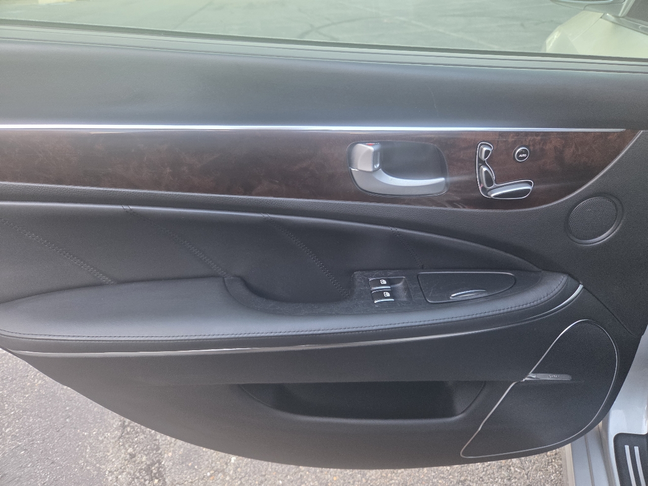 Hyundai Equus Ultimate 2013