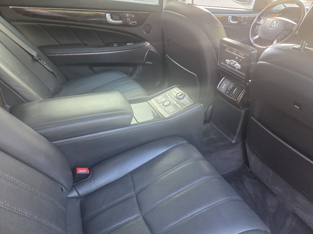 Hyundai Equus Ultimate 2013