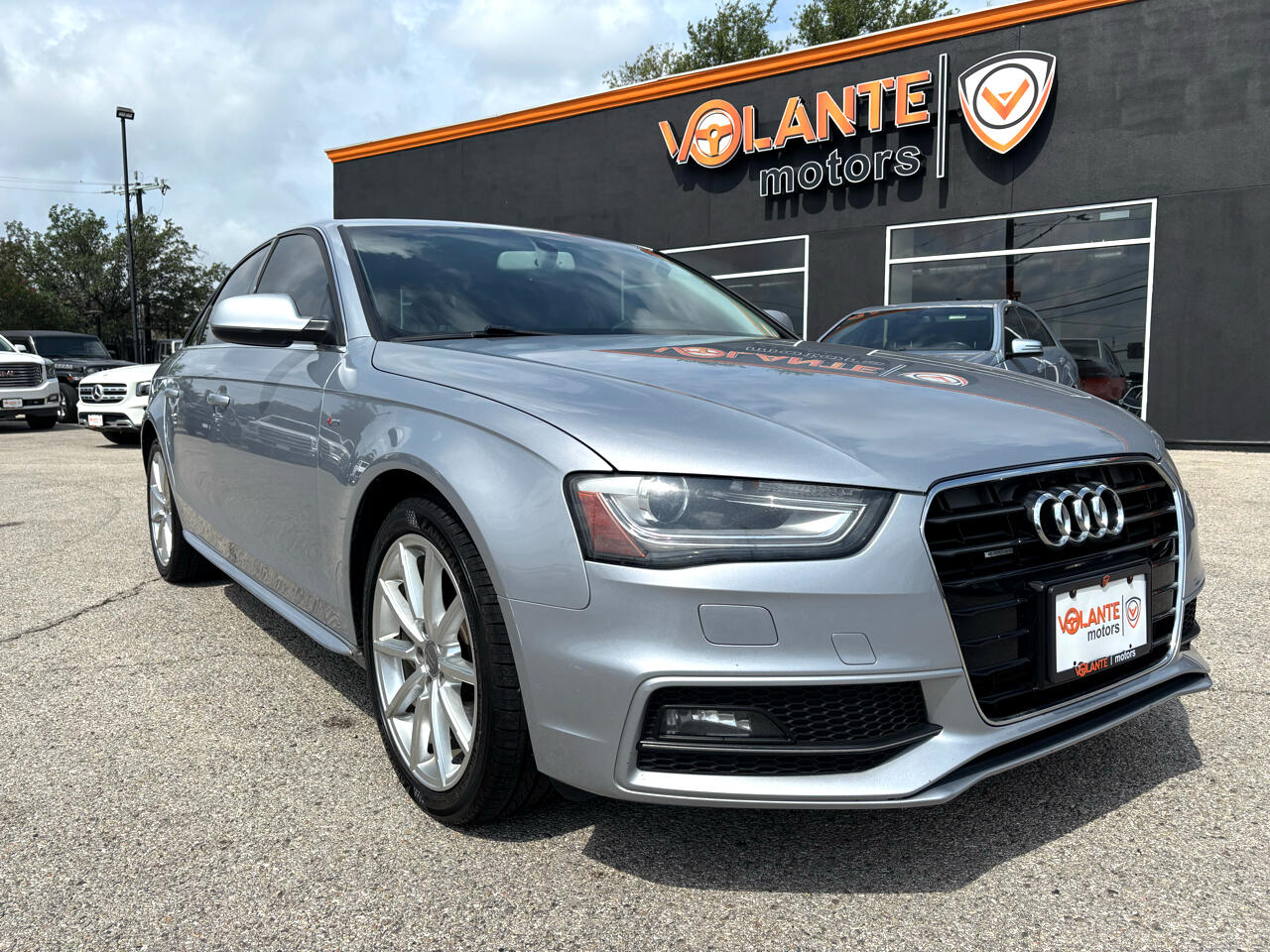 2015 Audi A4 2.0T Sedan quattro Tiptronic