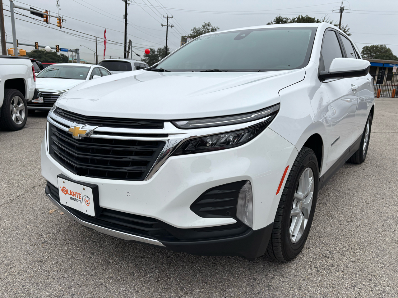 2024 Chevrolet Equinox LT photo 4