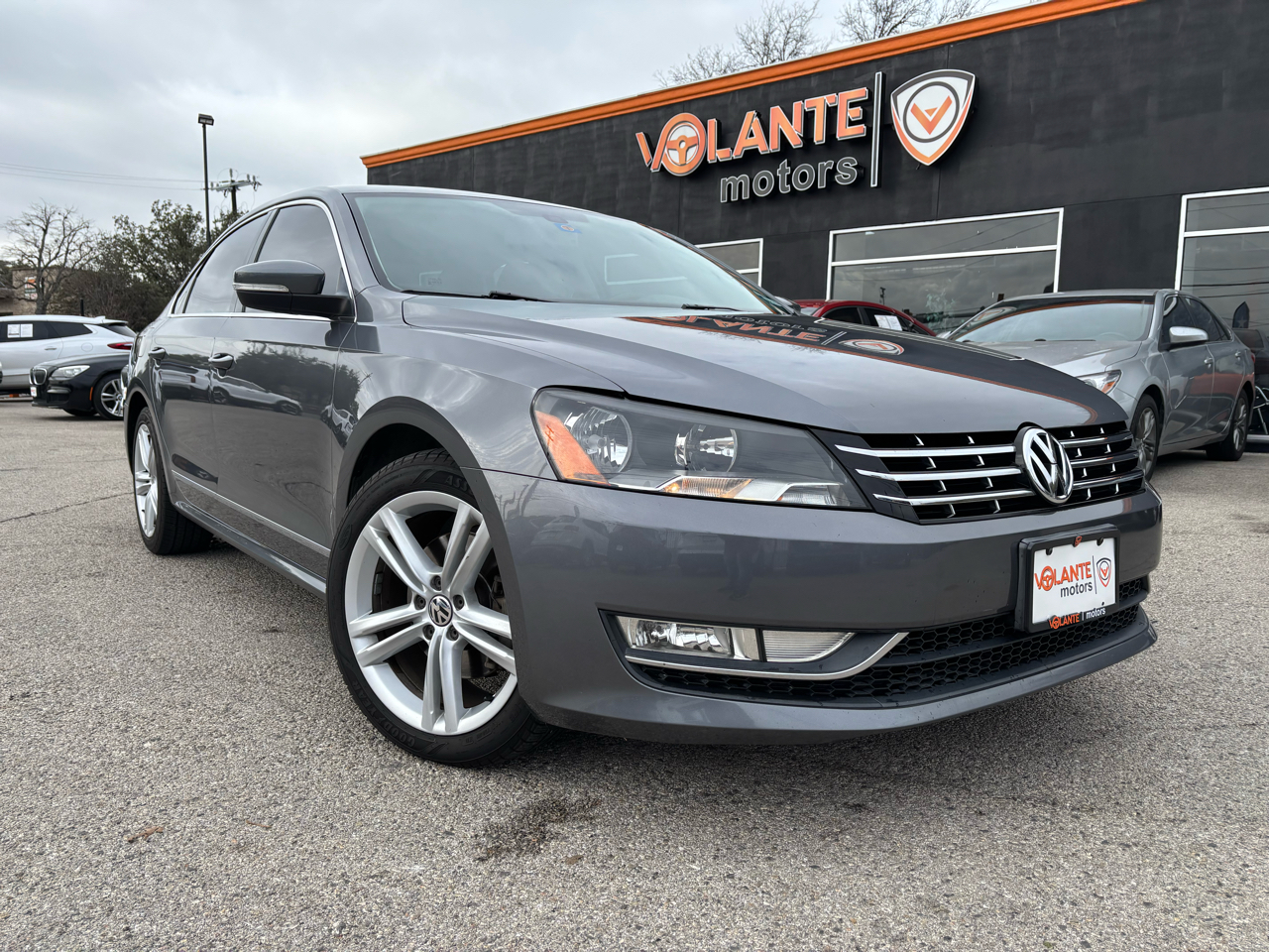 2013 Volkswagen Passat SEL