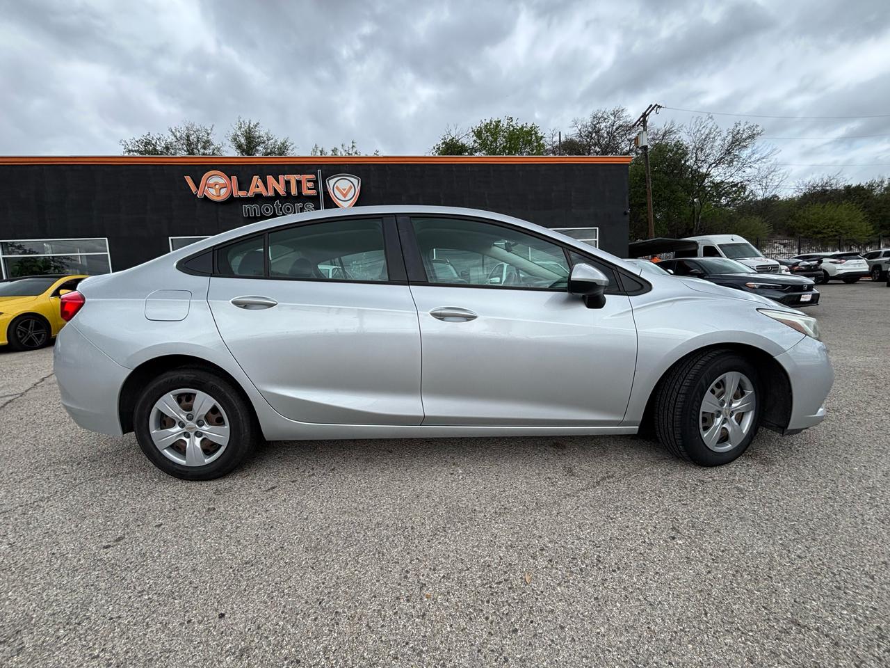 View vehicle photo 2