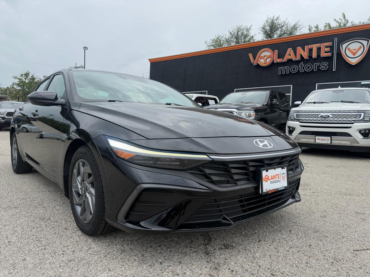 2024 Hyundai Elantra SEL IVT