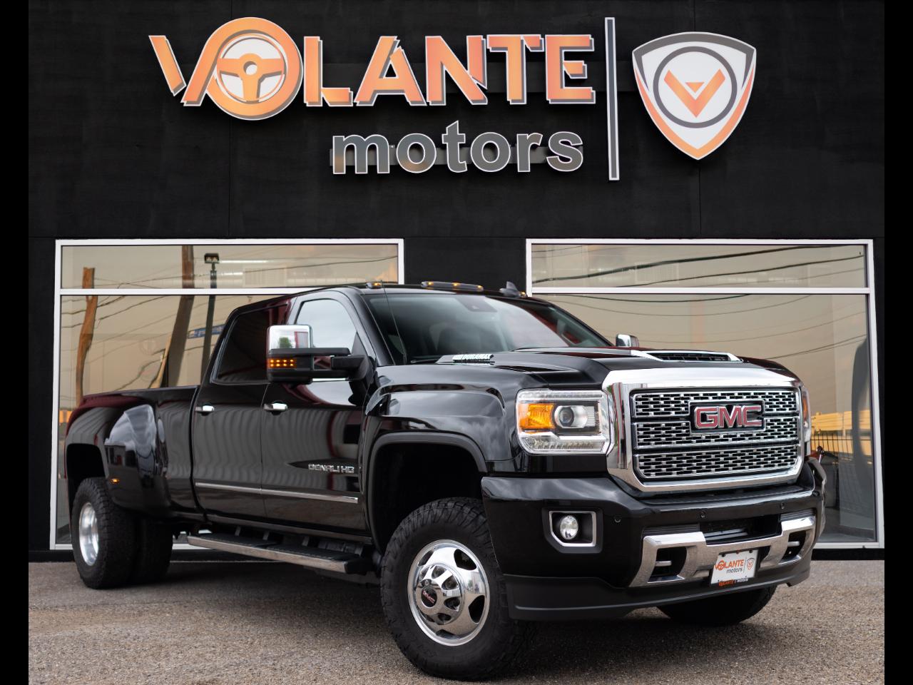 2019 GMC Sierra 4WD Crew Cab Standard Box Denali's photo