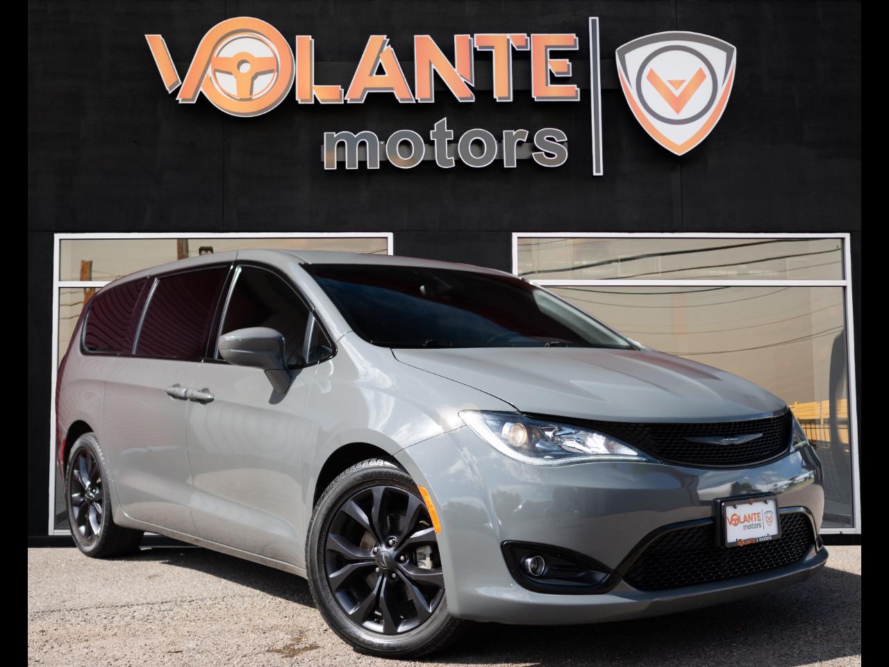 2020 Chrysler Pacifica Touring FWD
