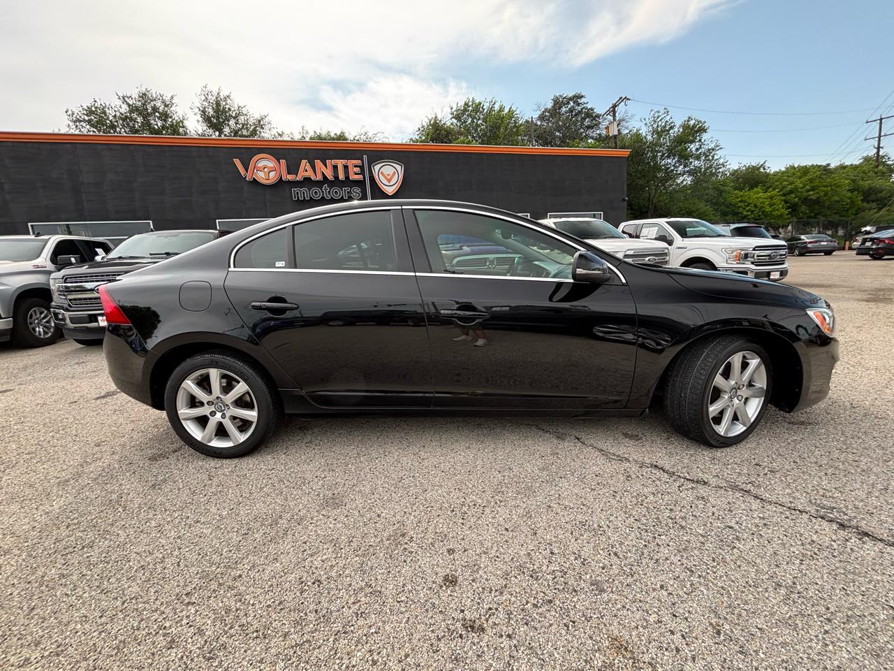 Black 2016 Volvo S60 Sedan Front-Wheel Drive Automatic