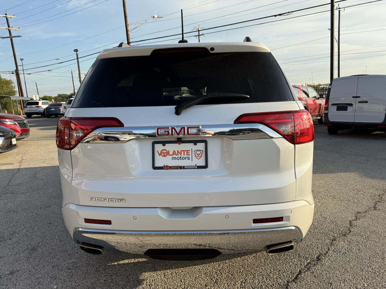 GMC Acadia photo 4