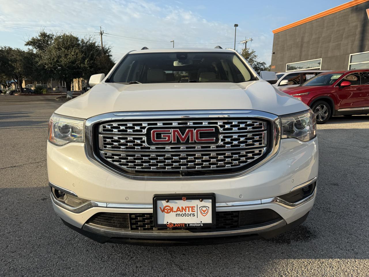 GMC Acadia photo 8