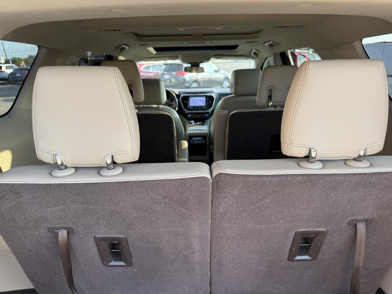 GMC Acadia photo 19