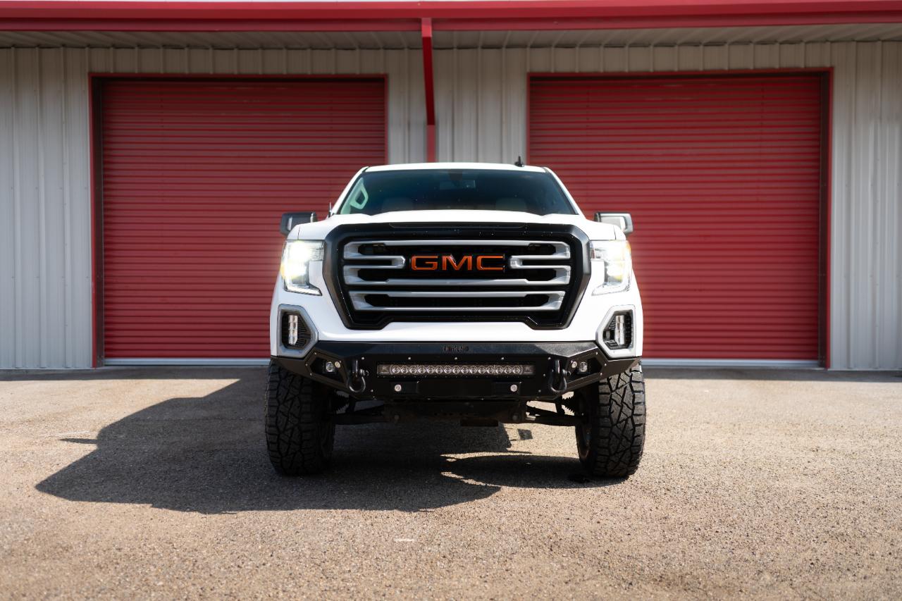 GMC Sierra photo 2