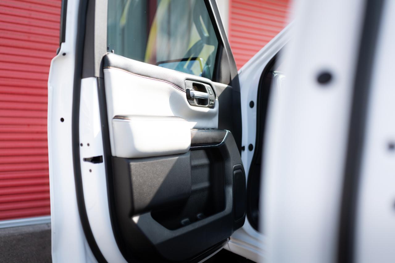 GMC Sierra photo 11