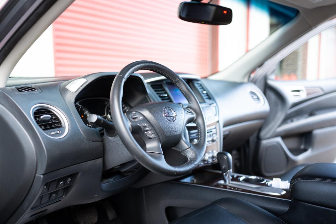 Nissan Pathfinder photo 9