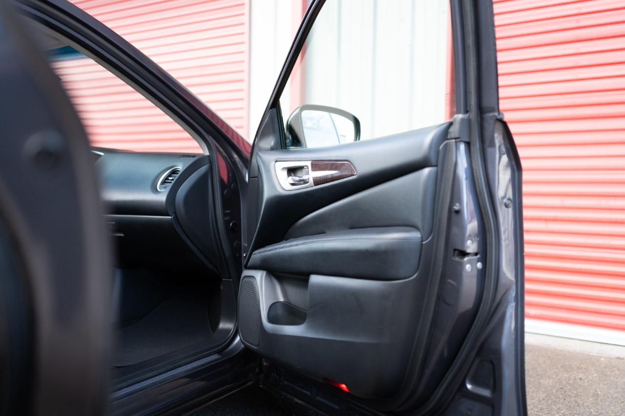 Nissan Pathfinder photo 17