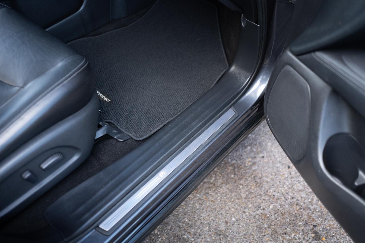 Nissan Pathfinder photo 19