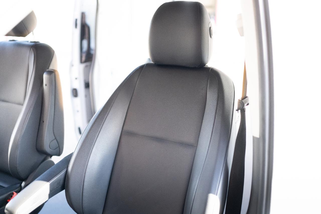 Mercedes-Benz Metris photo 12