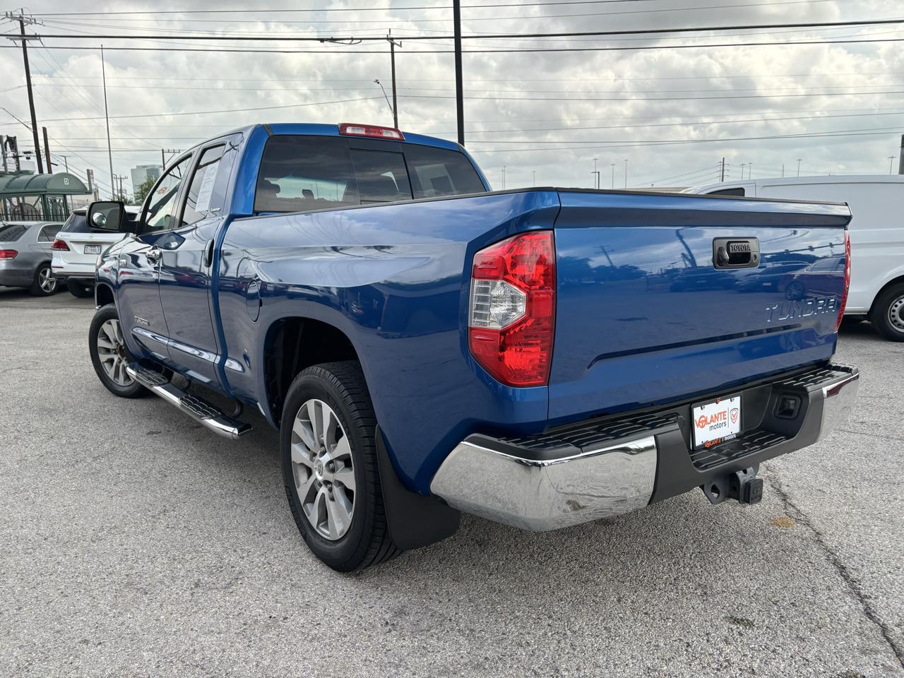 Toyota Tundra photo 5