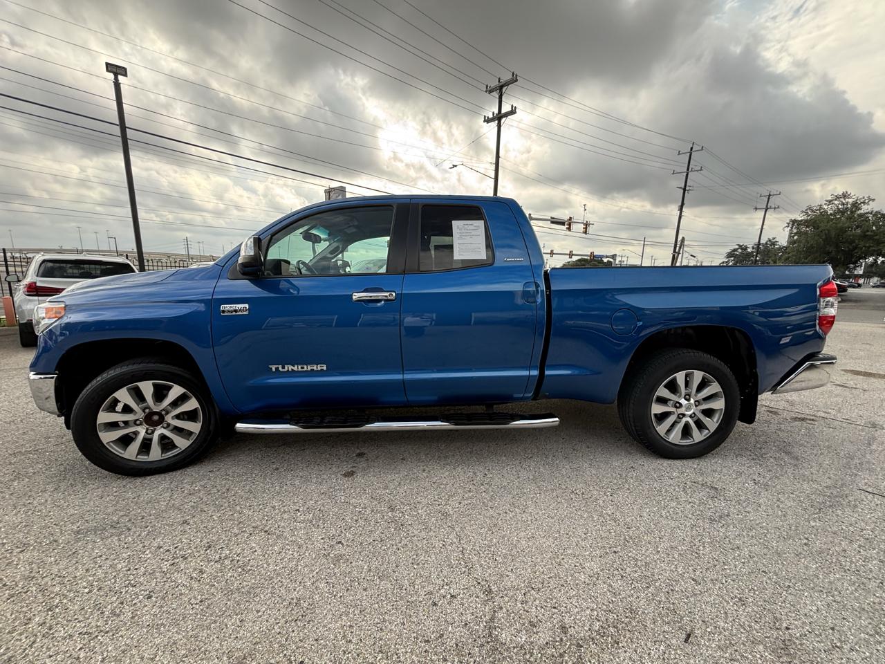 Toyota Tundra photo 6