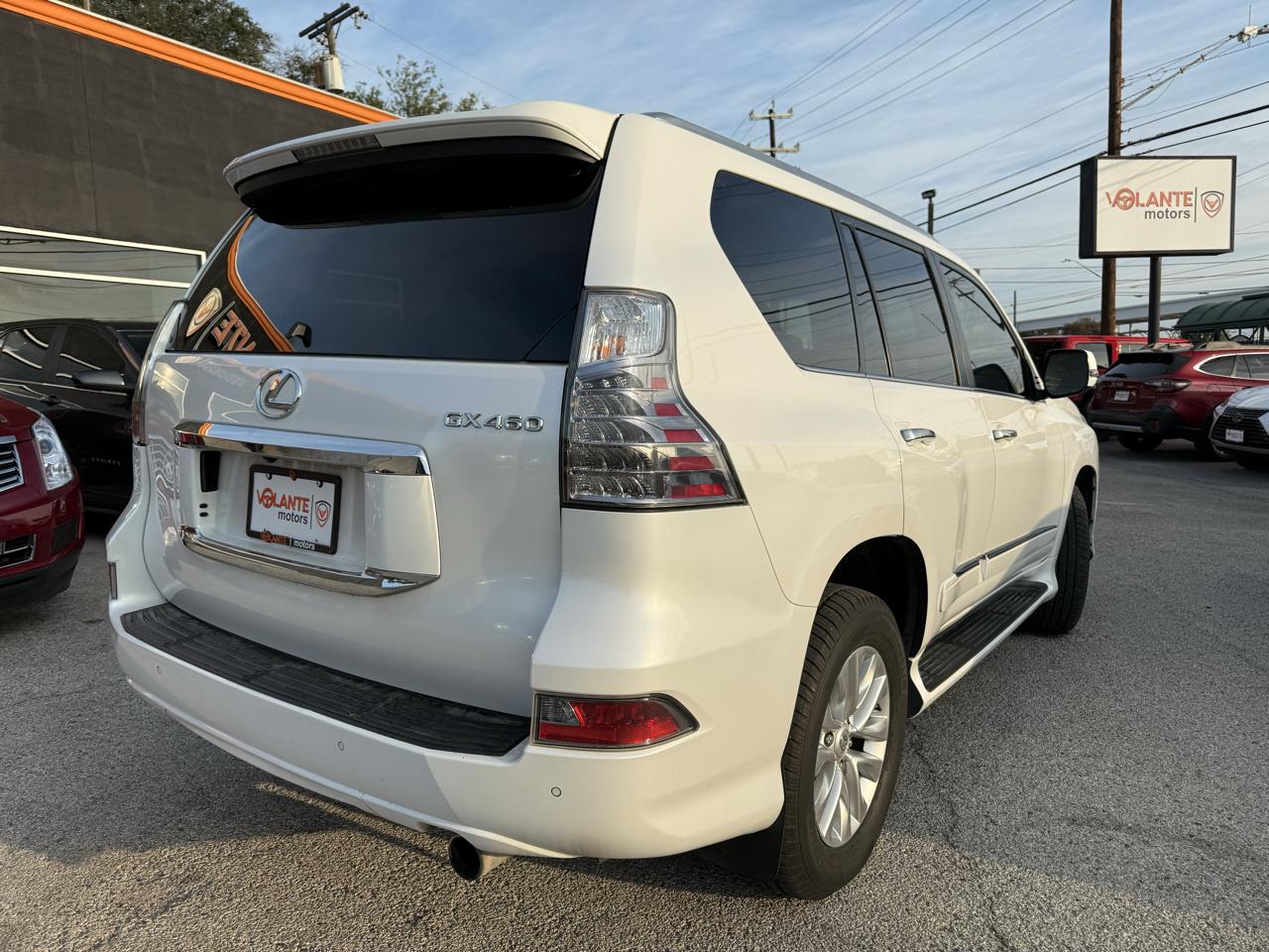 Lexus GX photo 3