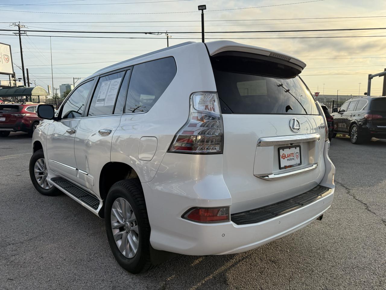 Lexus GX photo 5