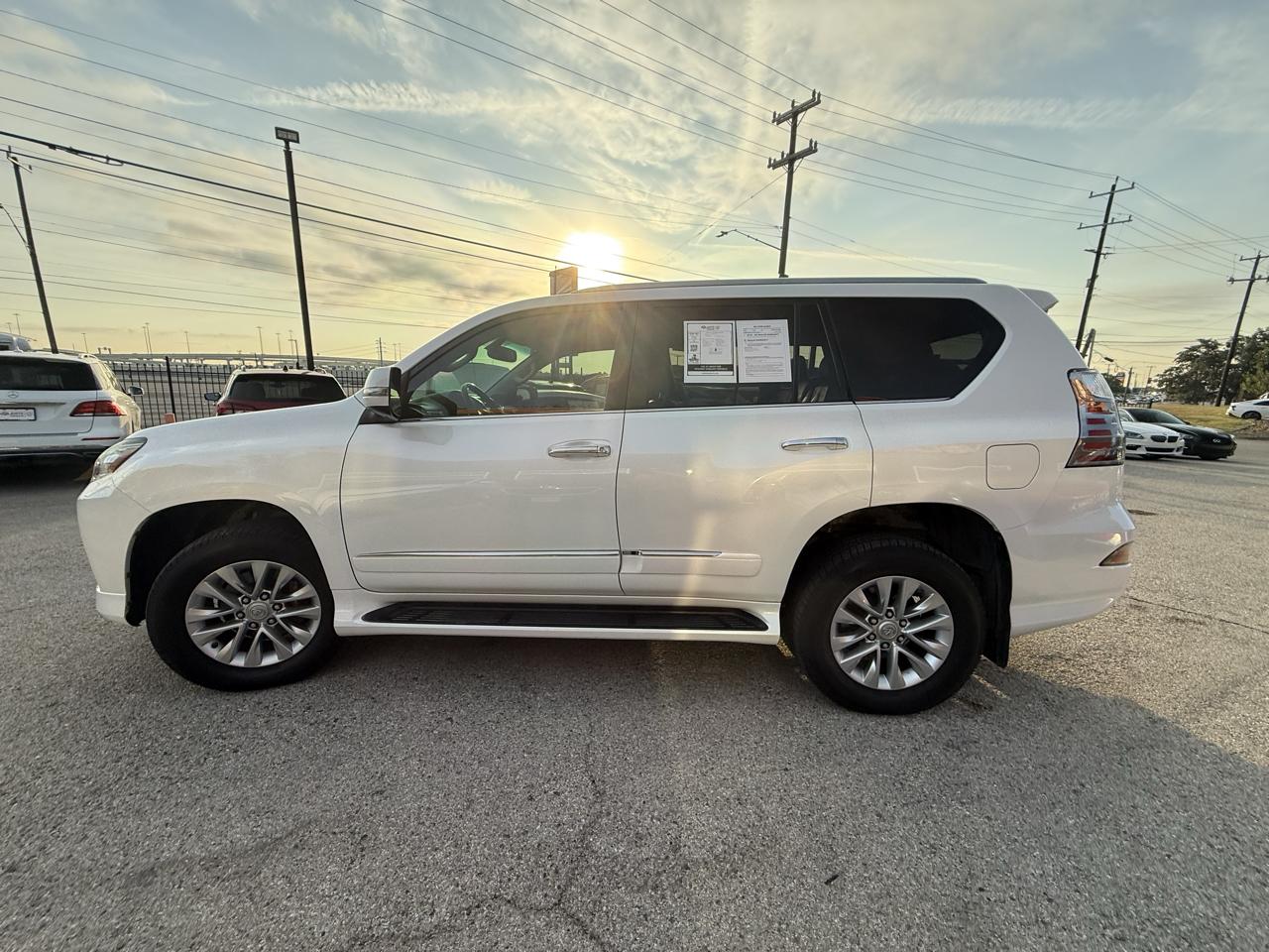 Lexus GX photo 6