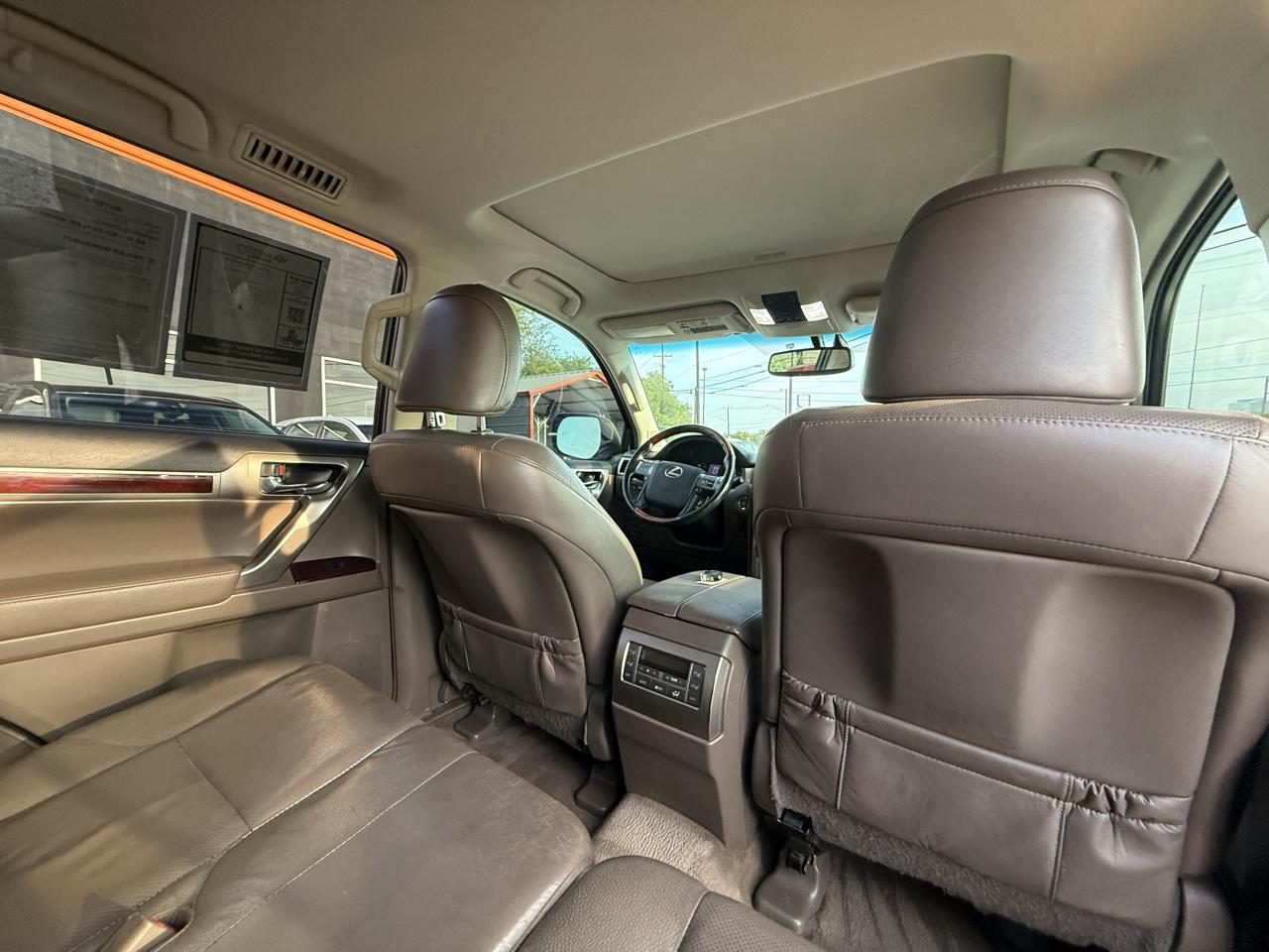 Lexus GX photo 19