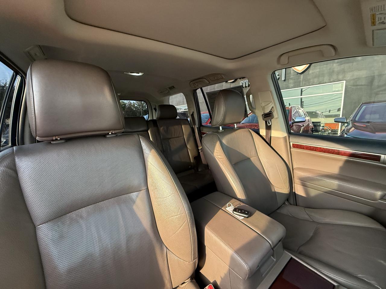 Lexus GX photo 21