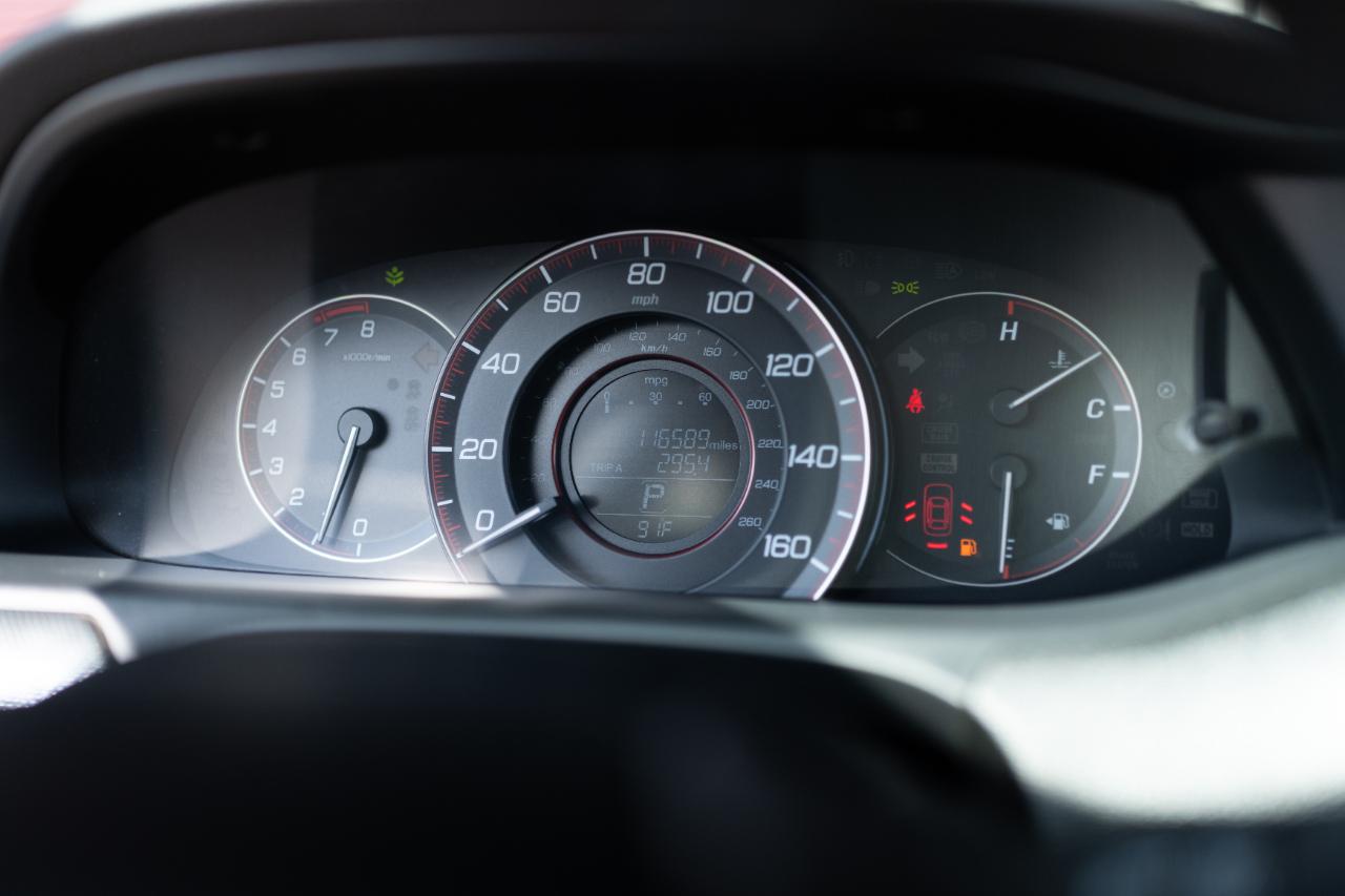 Honda Accord photo 10