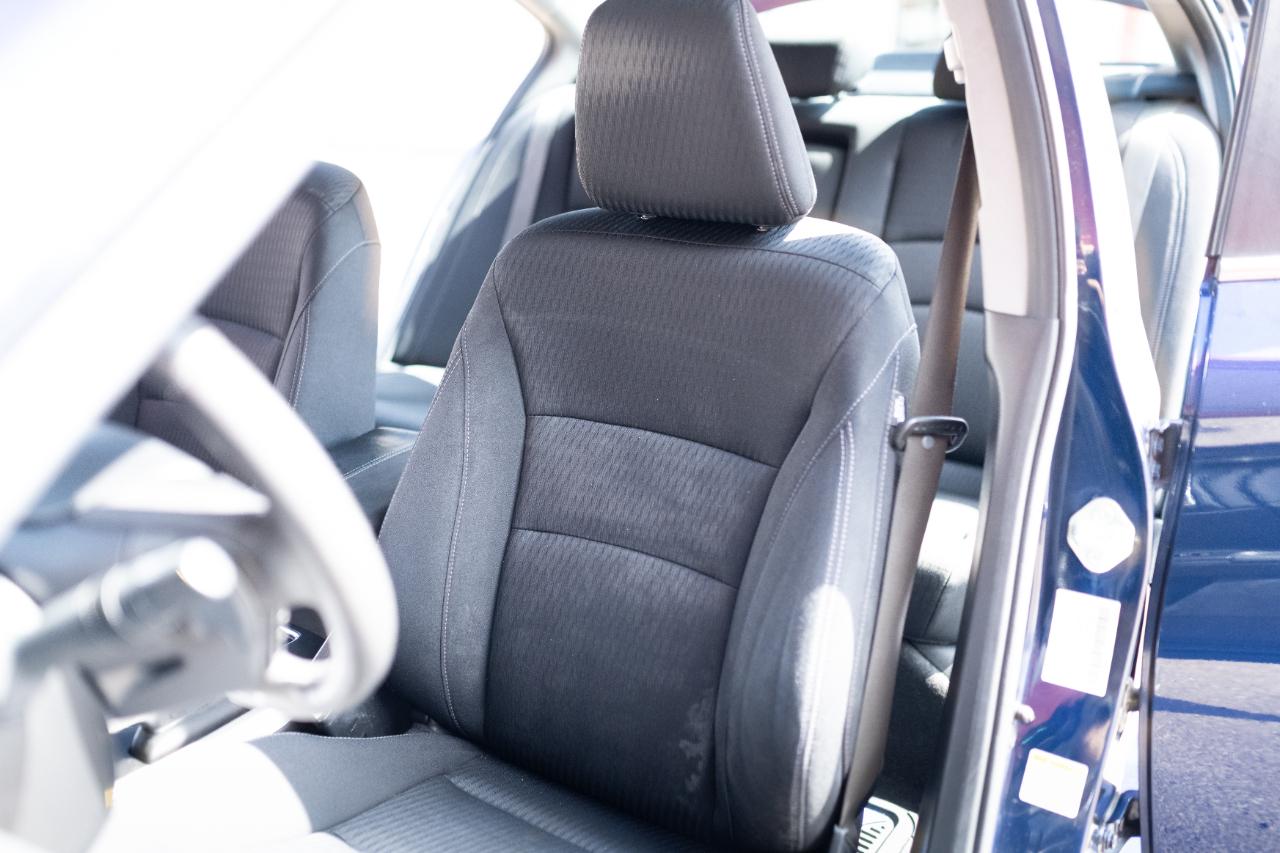 Honda Accord photo 12