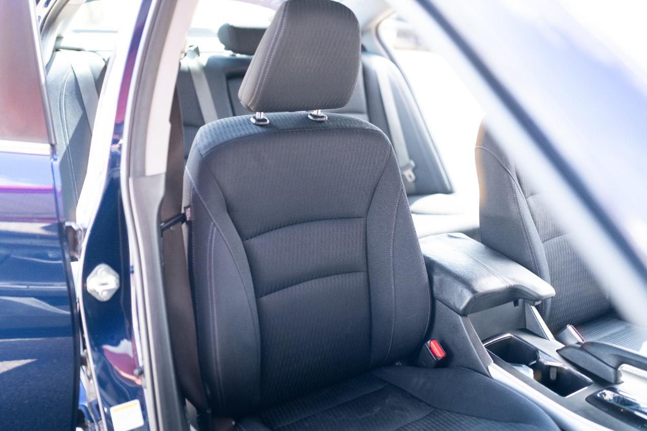 Honda Accord photo 18