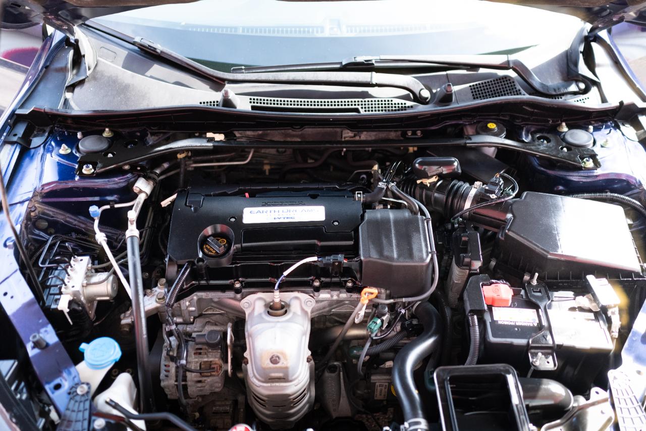 Honda Accord photo 24