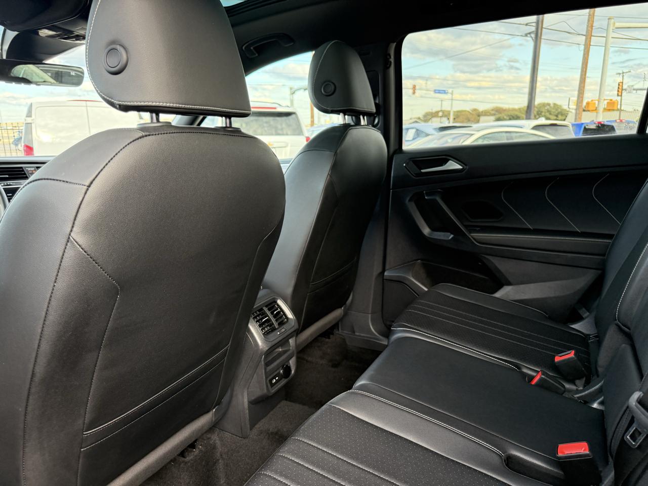 Volkswagen Tiguan photo 16