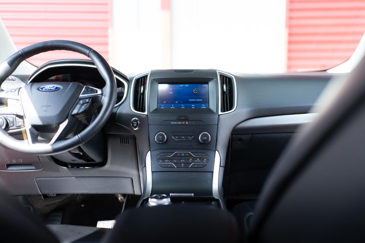 Ford Edge photo 8