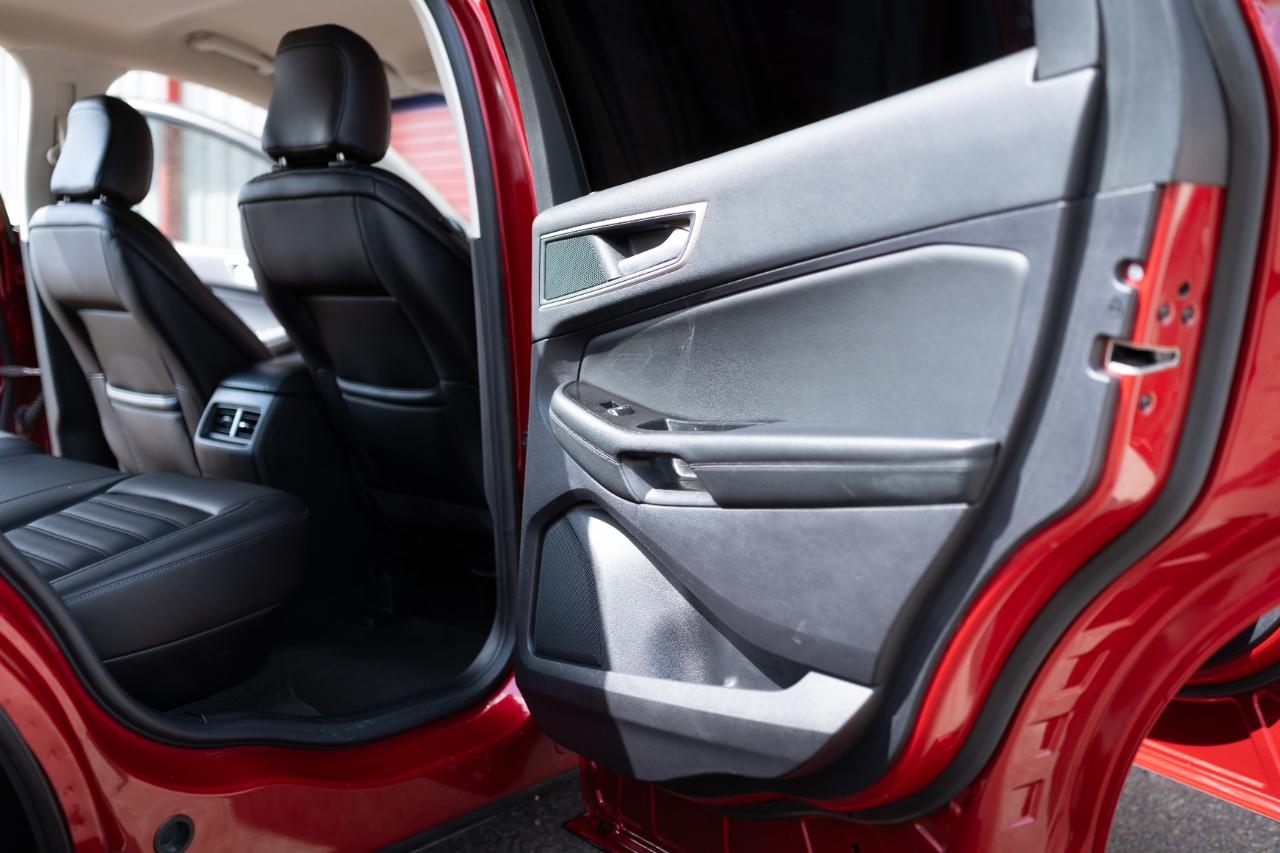 Ford Edge photo 20