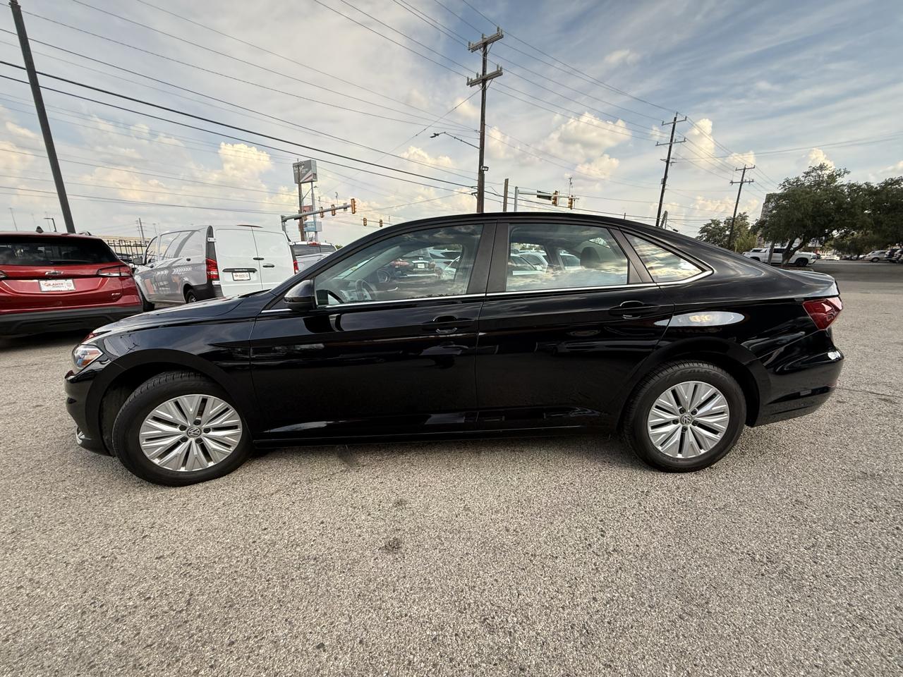 Volkswagen Jetta photo 6