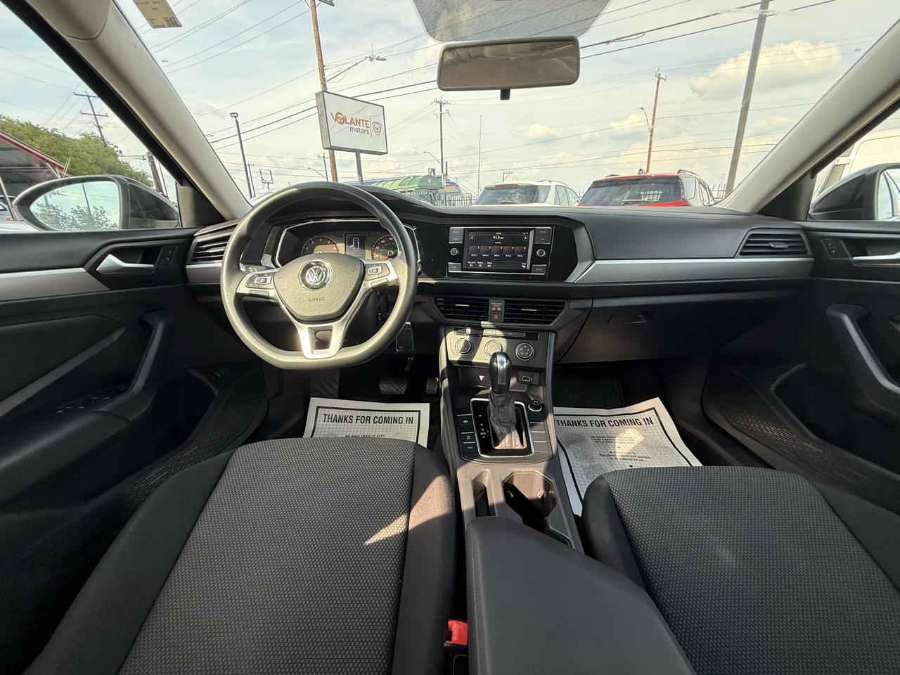 Volkswagen Jetta photo 14