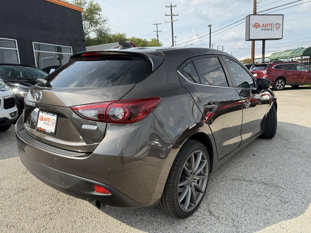 Mazda Mazda3 photo 3