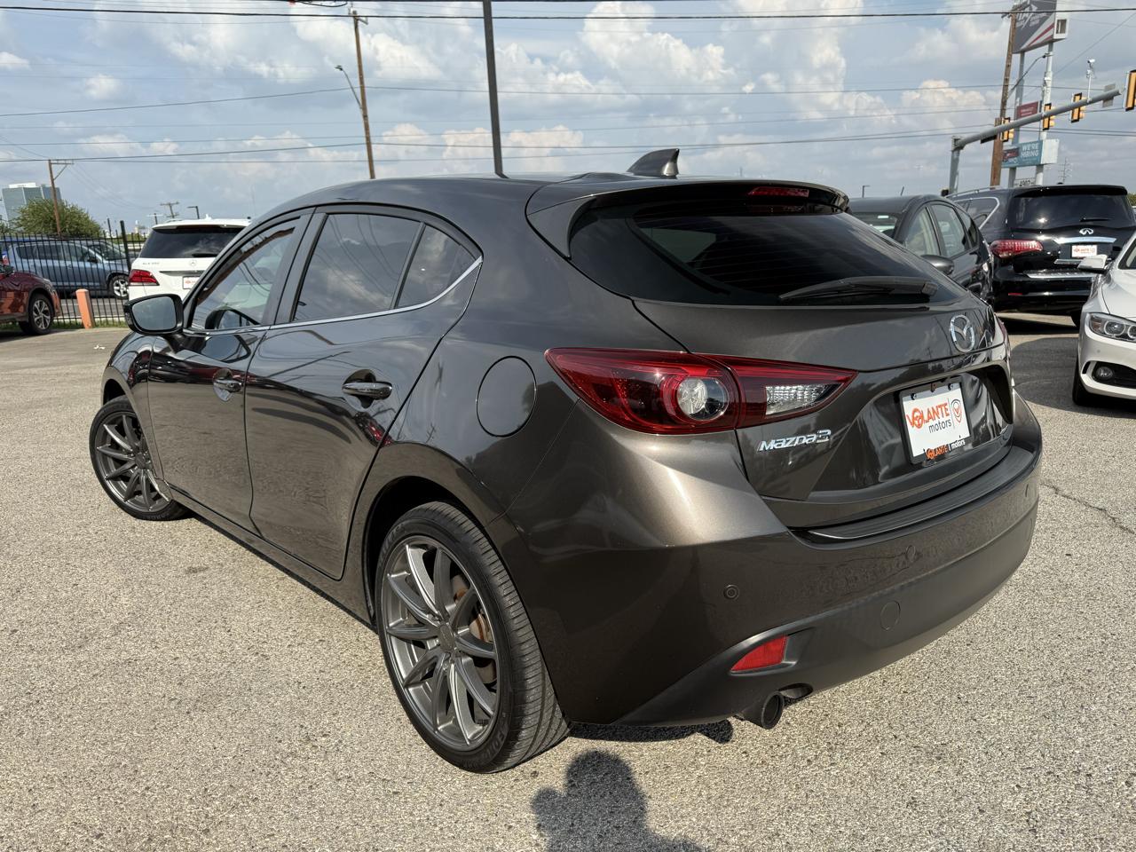 Mazda Mazda3 photo 5