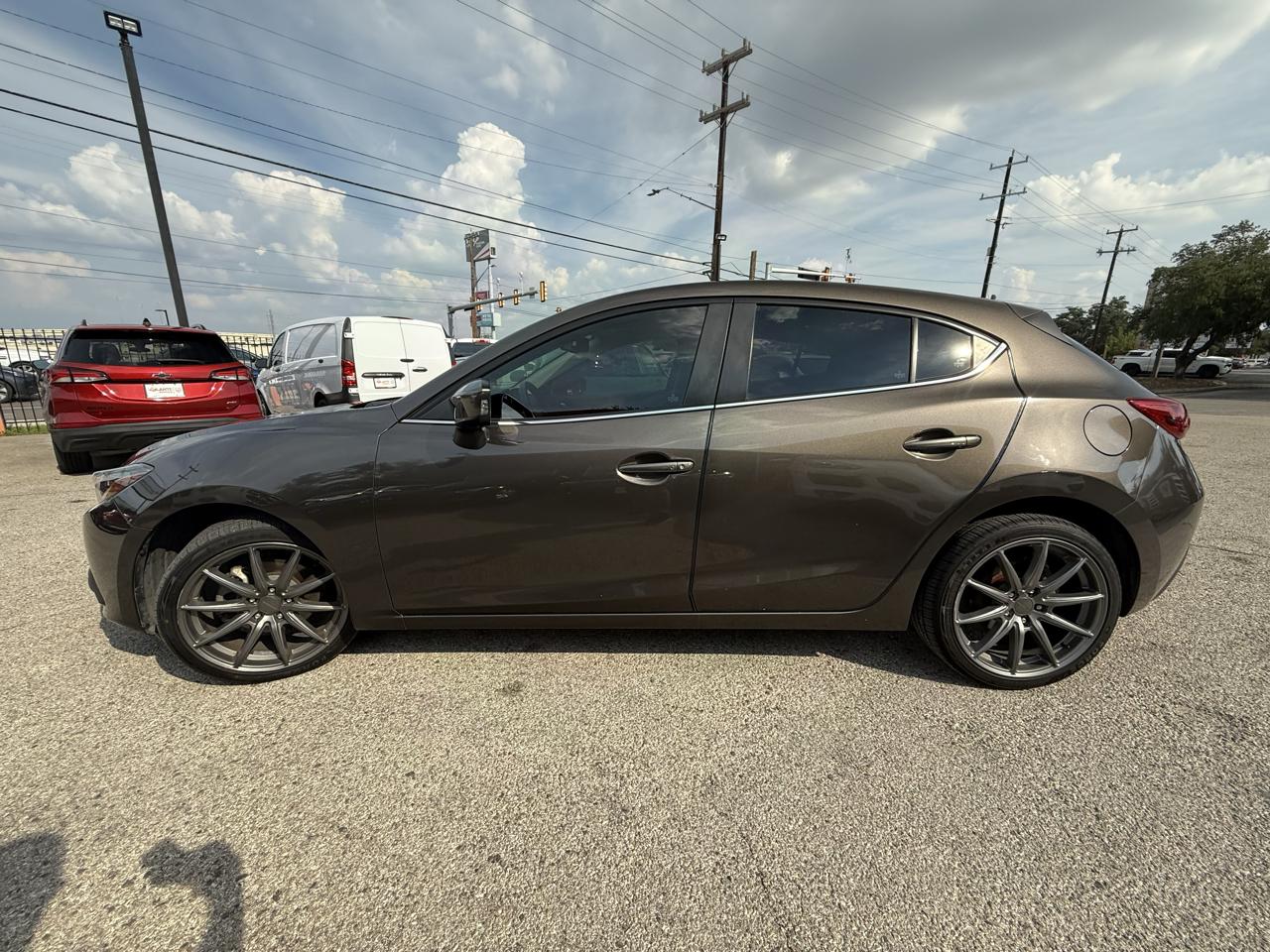 Mazda Mazda3 photo 6