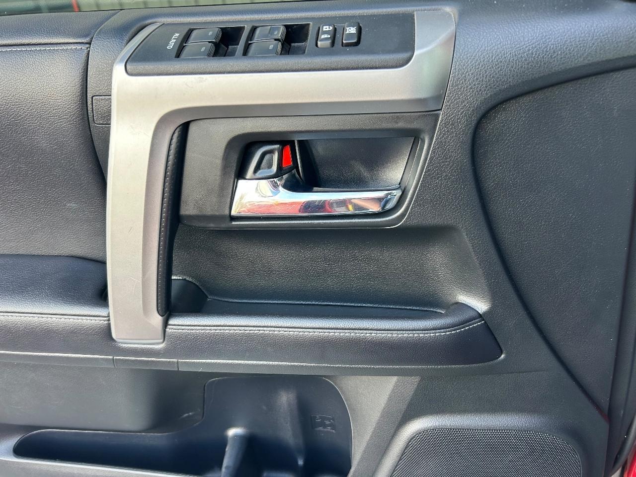 Toyota 4Runner photo 7