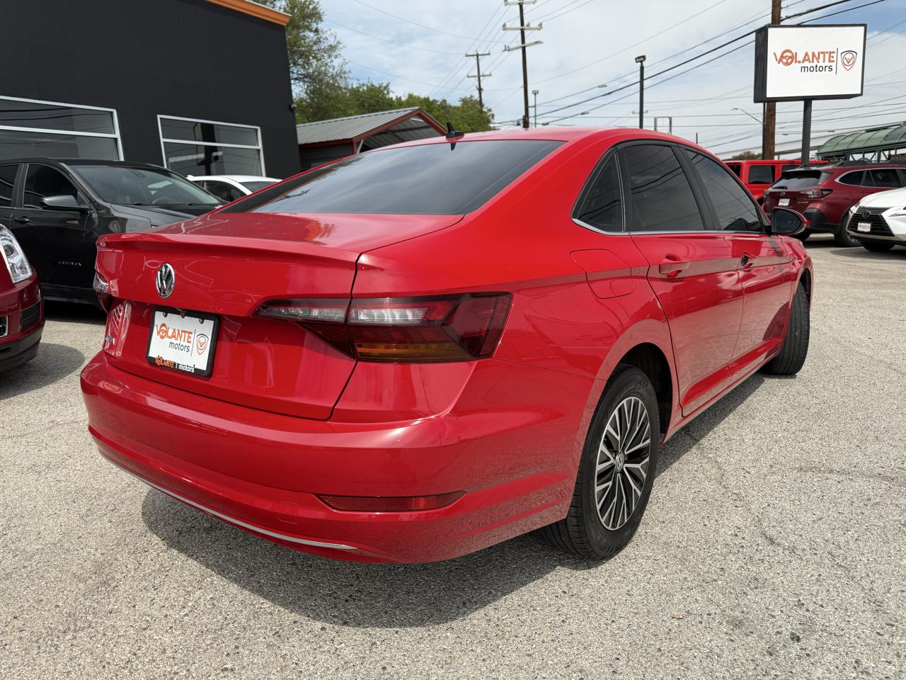 Volkswagen Jetta photo 3
