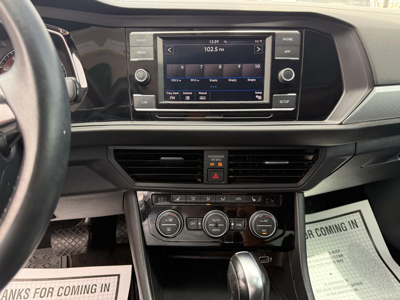 Volkswagen Jetta photo 13