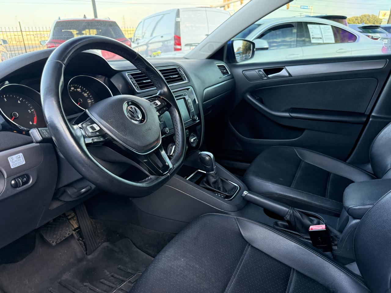 Volkswagen Jetta photo 9