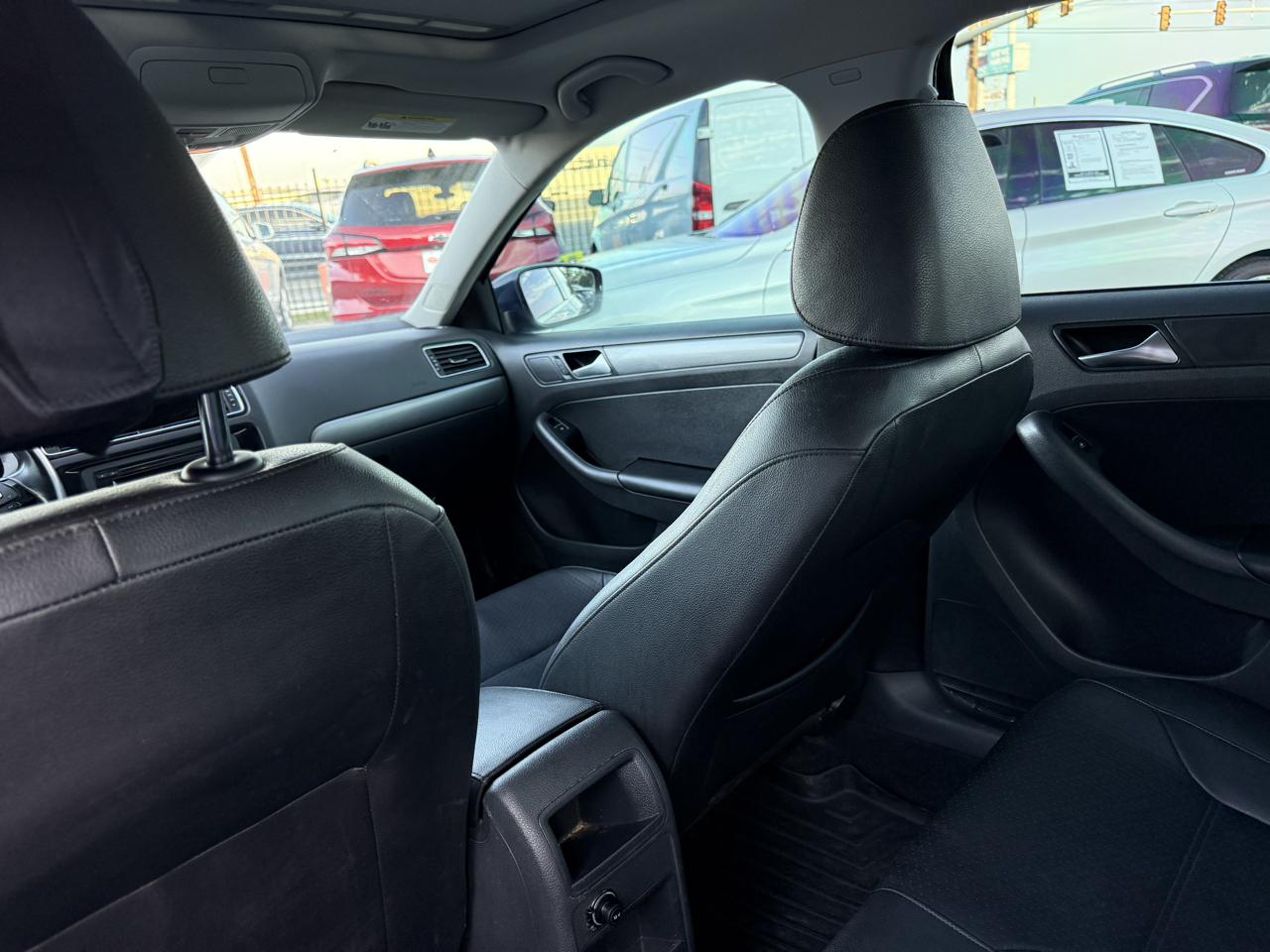 Volkswagen Jetta photo 10