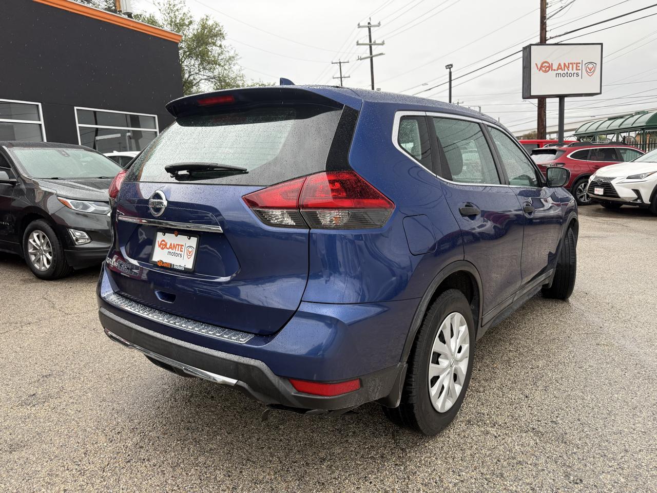 Nissan Rogue photo 3